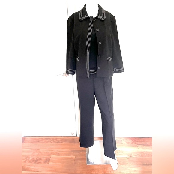 Zara black rayon blazer & pants 2 Pc summer suit for women US 10-12 - Picture 1 of 16